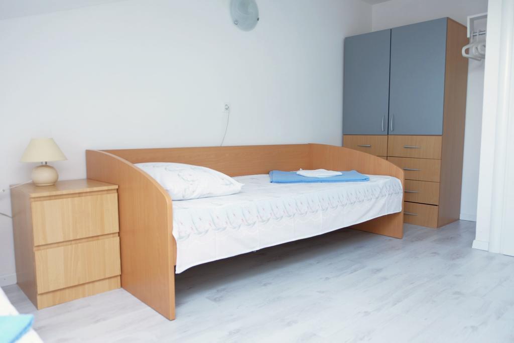 Apartment Dubravka Malinska Buitenkant foto